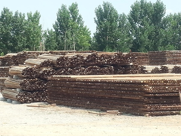 山东亿盛_大量低价出租脚手架 、方柱扣 、梁夹具 、钢管